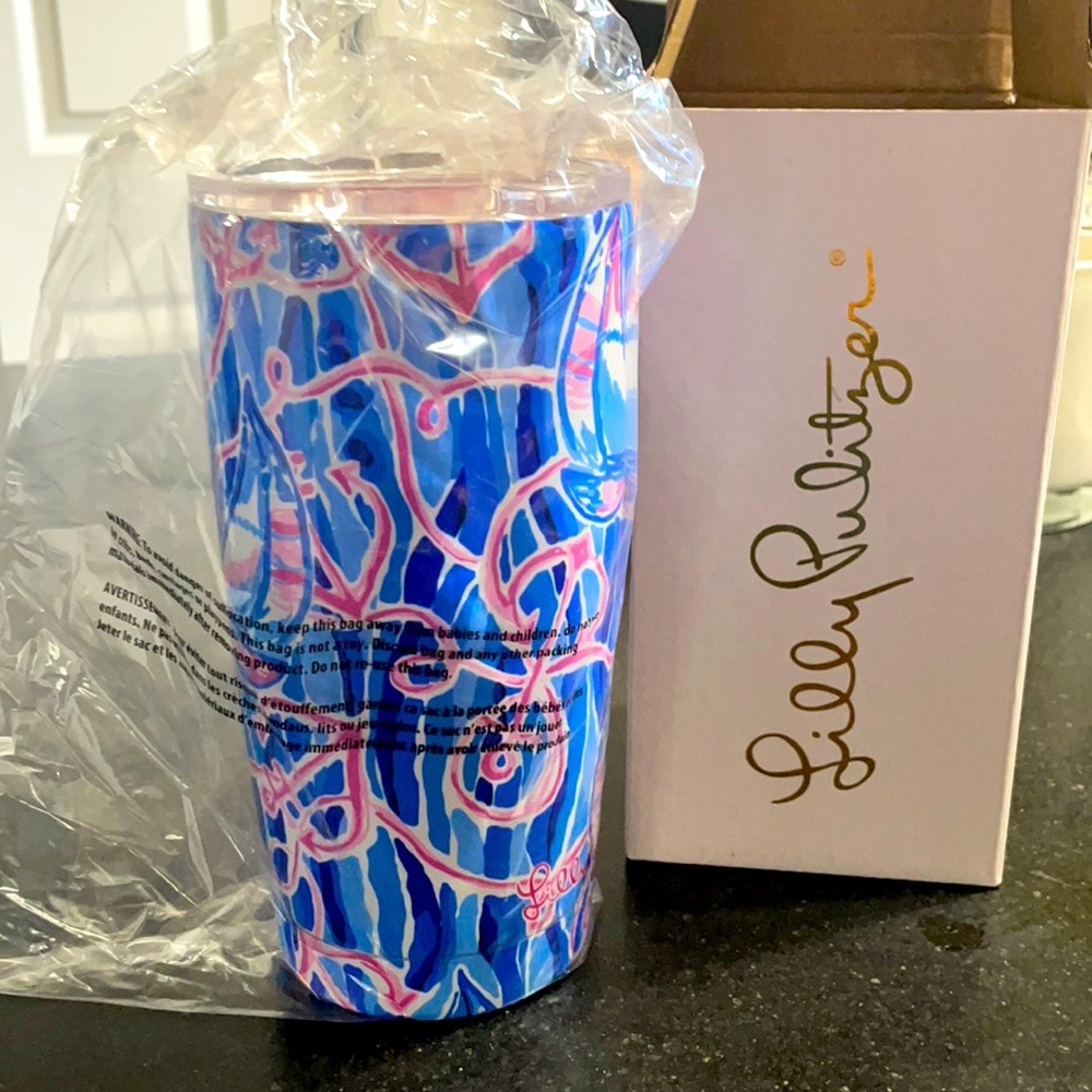 Lilly Pulitzer travel tumbler Shade Seekers print